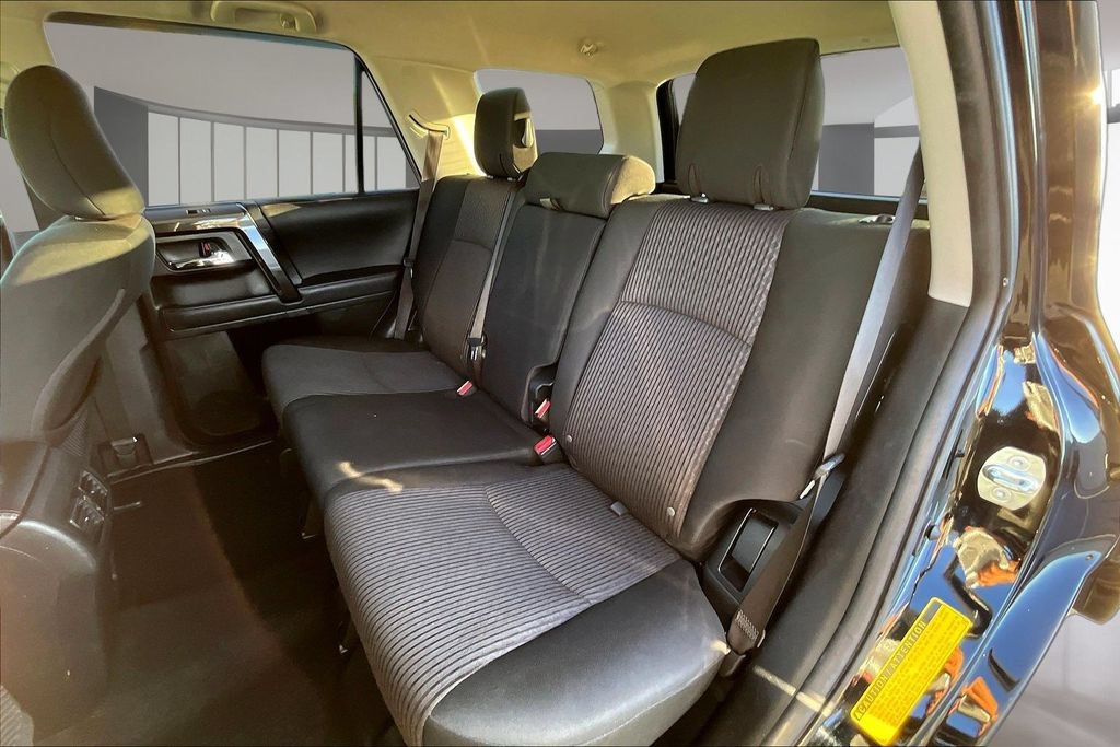 Used 2022 Toyota 4Runner TRD Off-Road AWD/4WD image 20
