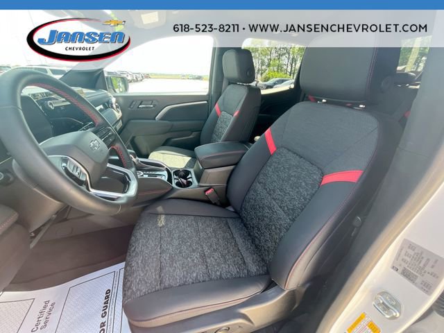 Used 2024 Chevrolet Colorado Z71 w/ Z71 Convenience Package 2 AWD/4WD image 18