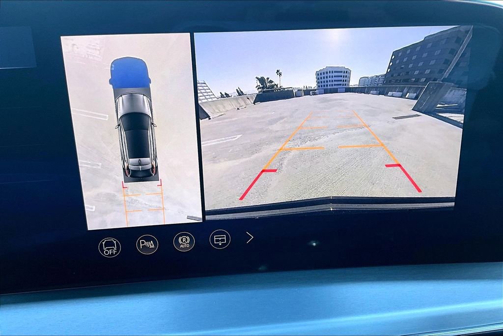 New 2026 Cadillac Lyriq Sport image 27