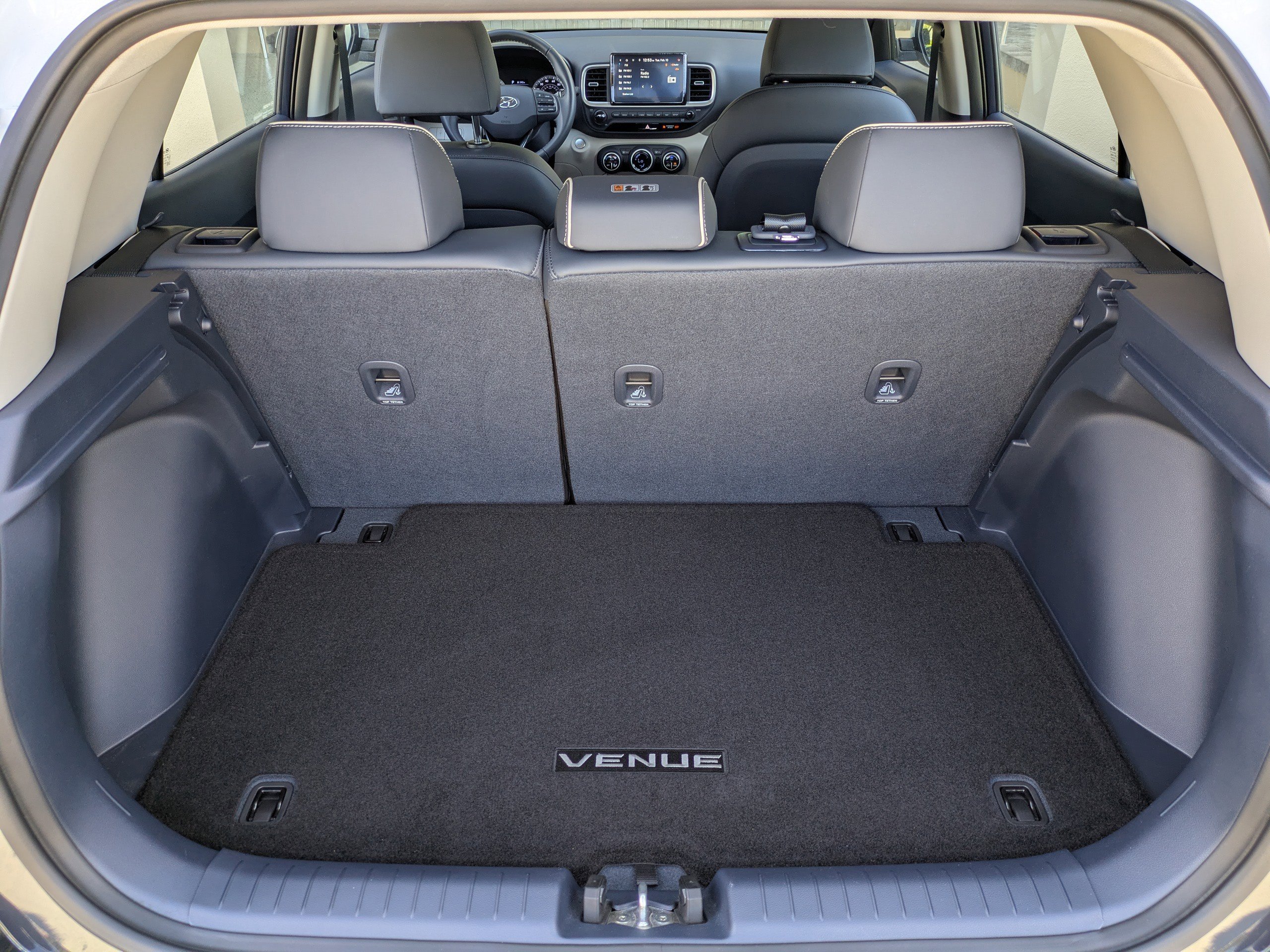 Used 2021 Hyundai Venue w/ Cargo Package image 16