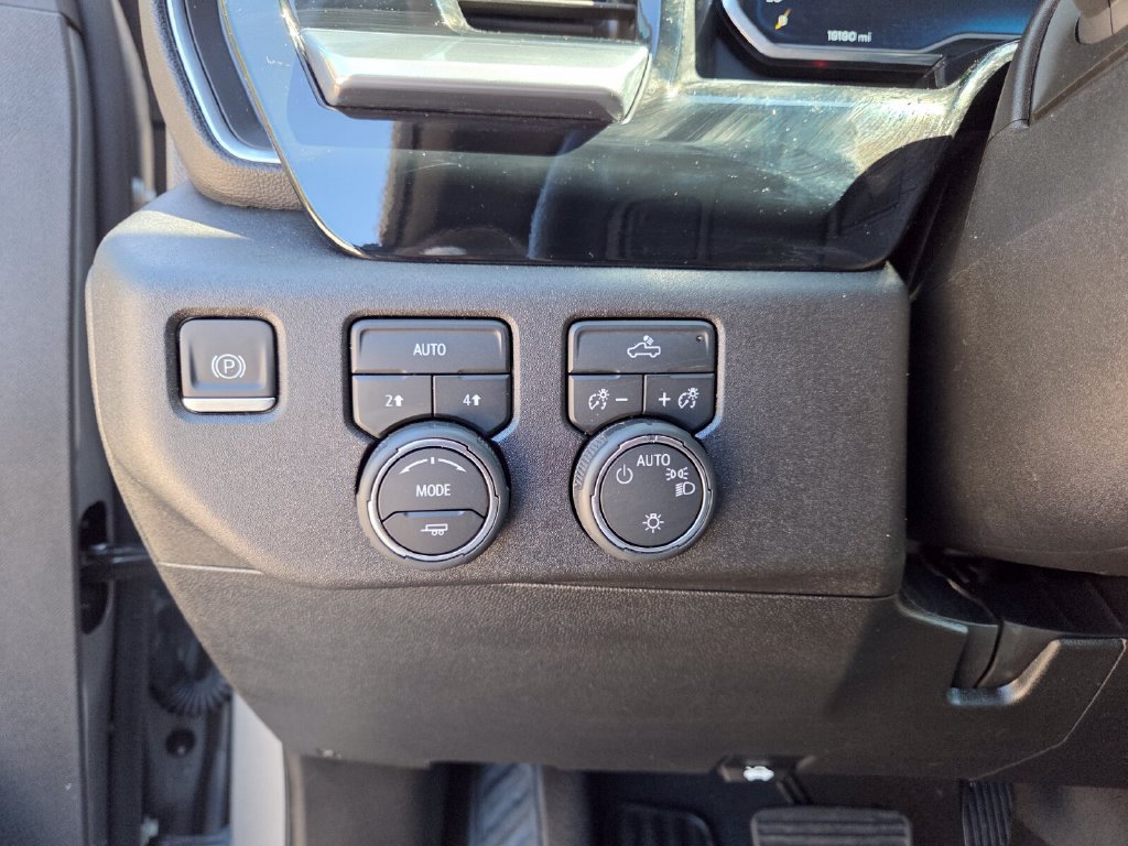 Used 2023 Chevrolet Silverado 1500 LT AWD/4WD image 30