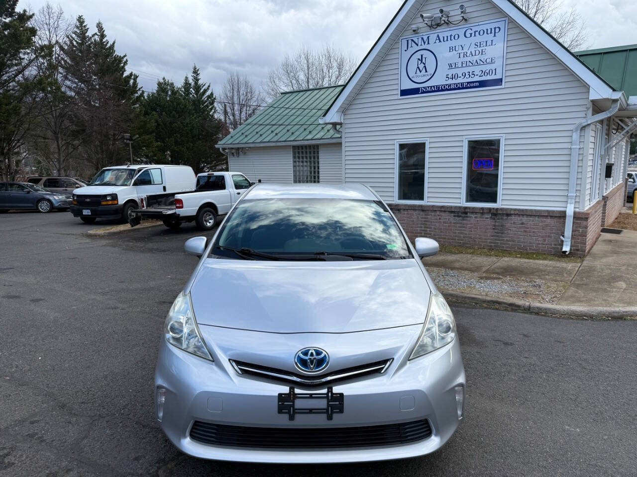 Used 2012 Toyota Prius V Three FWD image 2