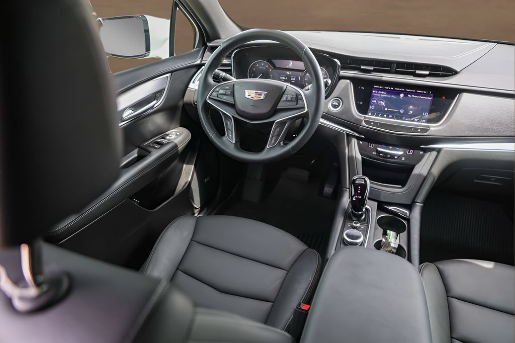 Certified 2024 Cadillac XT5 Luxury FWD image 27
