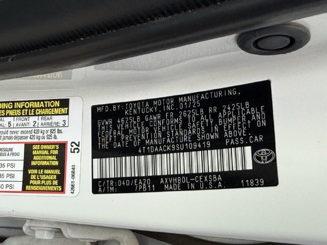 Used 2025 Toyota Camry SE FWD image 35