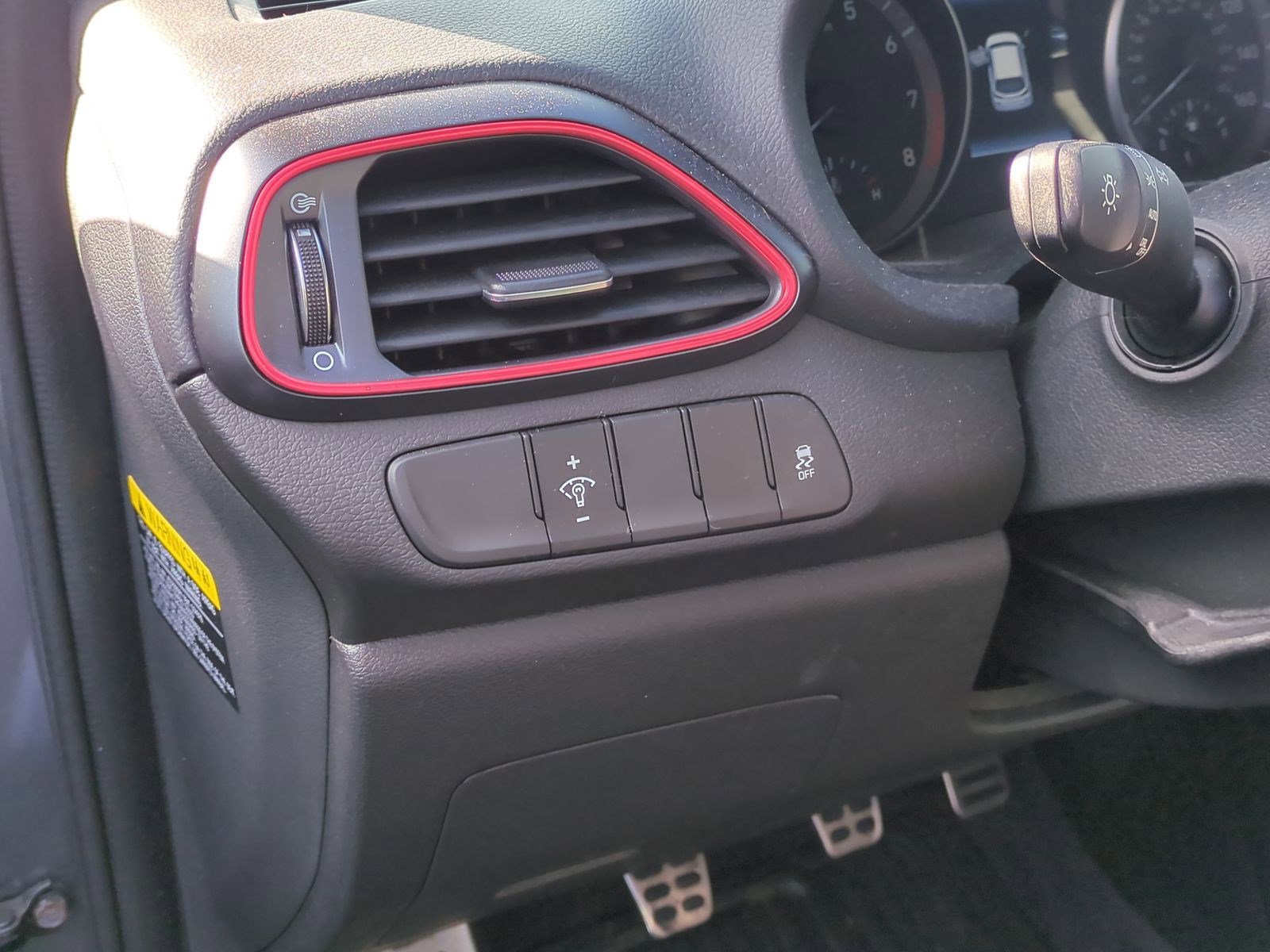 Used 2019 Hyundai Elantra GT N Line image 10