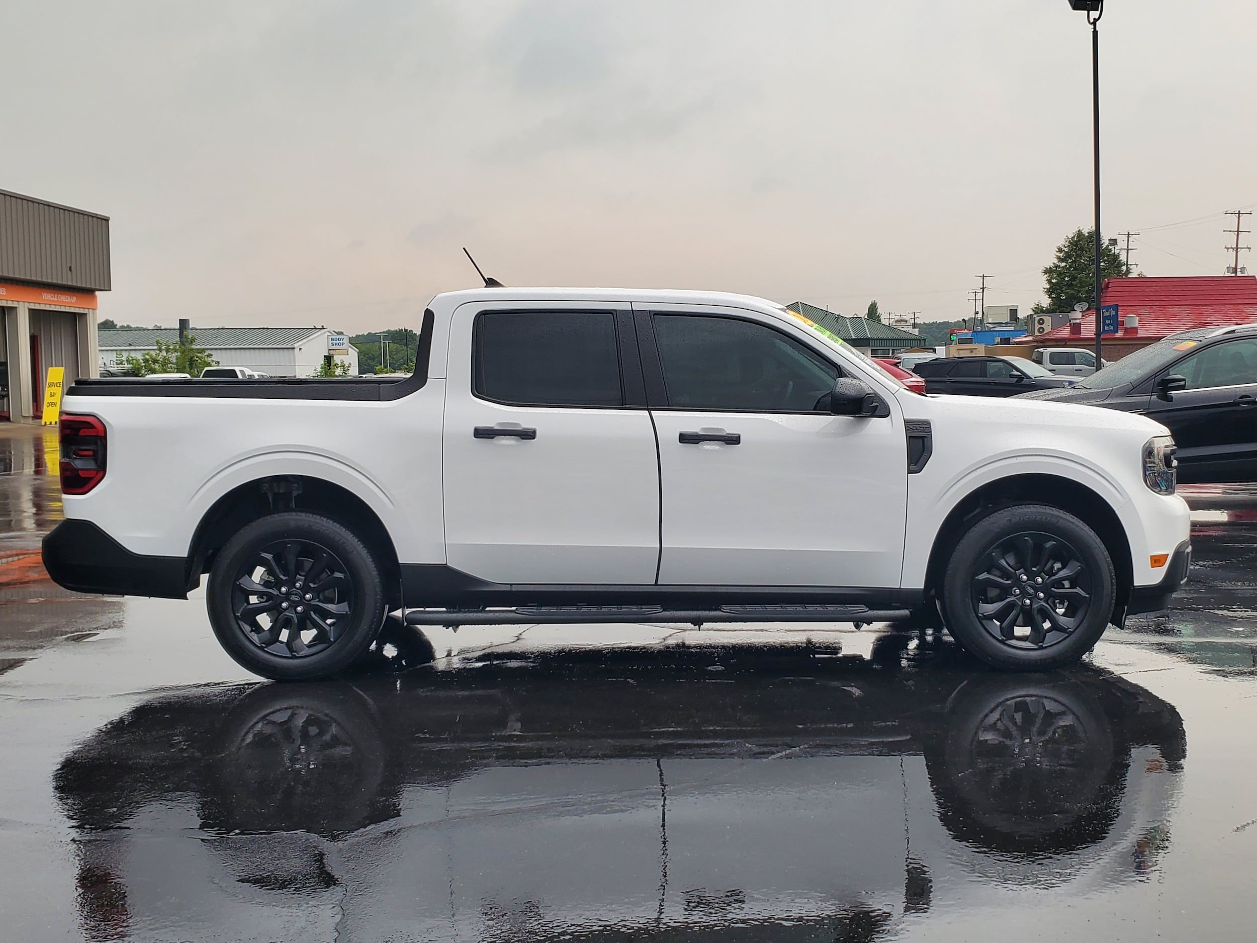 Used 2024 Ford Maverick XLT w/ XLT Luxury Package AWD/4WD image 5