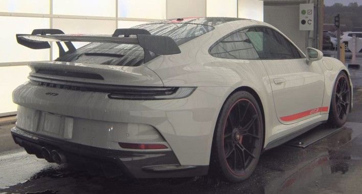 Used 2022 Porsche 911 GT3 RWD image 4