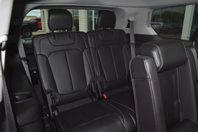 Used 2023 Jeep Grand Cherokee L Limited AWD/4WD image 48