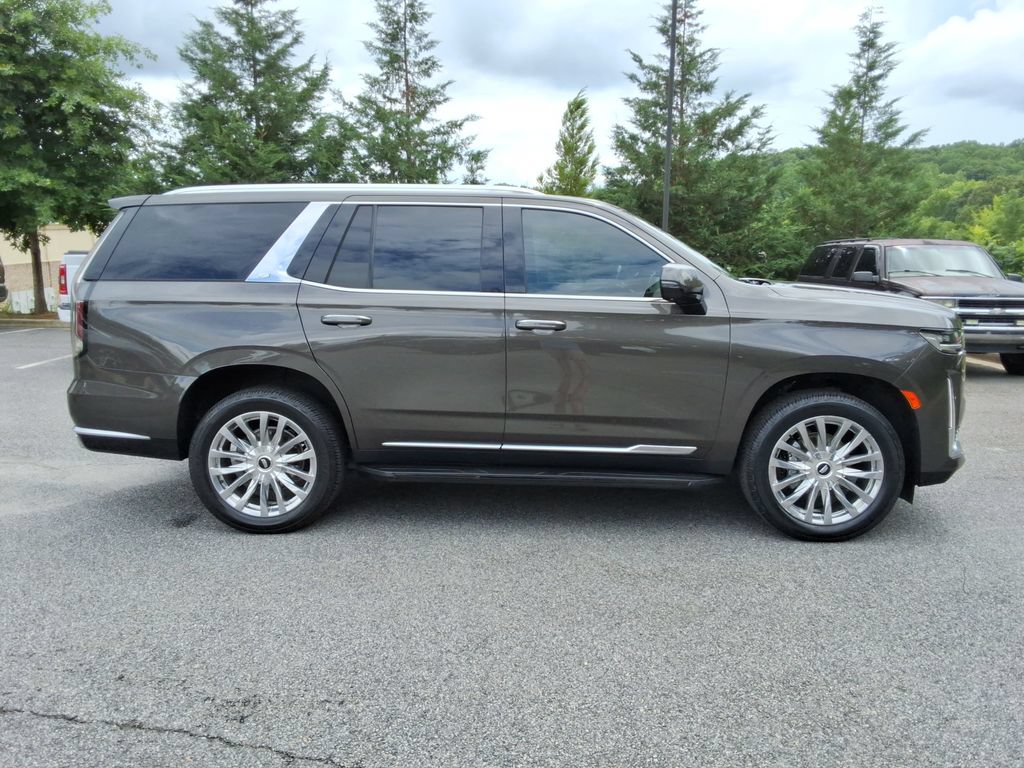 Certified 2021 Cadillac Escalade Premium Luxury AWD/4WD image 4