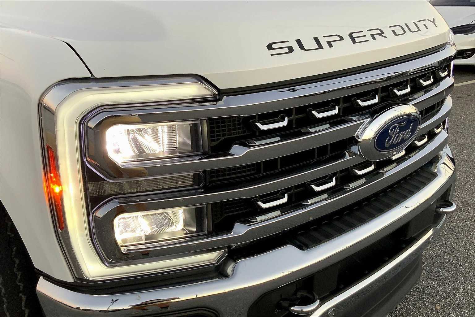 Used 2024 Ford F250 Lariat w/ Lariat Ultimate Package image 28