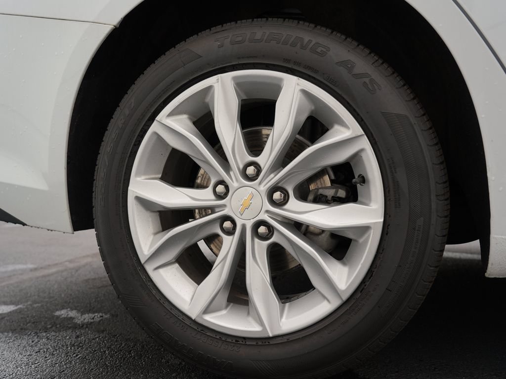 Used 2024 Chevrolet Malibu LT FWD image 29
