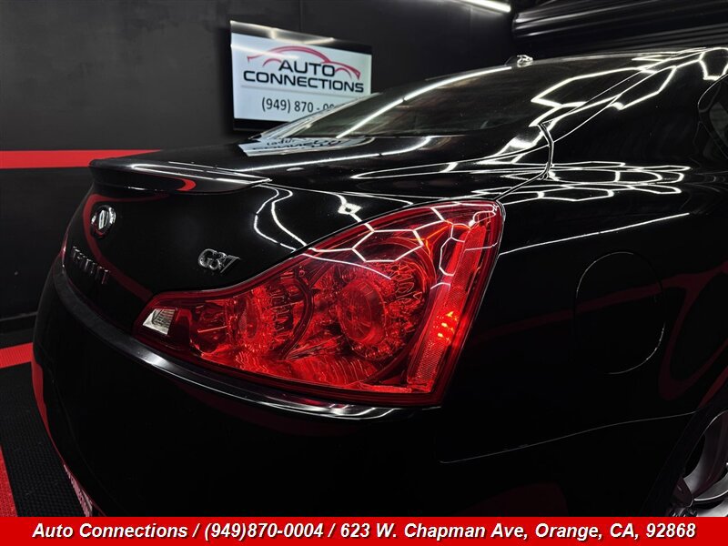 Used 2009 INFINITI G37 Journey RWD image 25