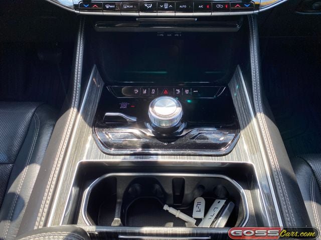 Used 2022 Jeep Wagoneer Series III AWD/4WD image 15