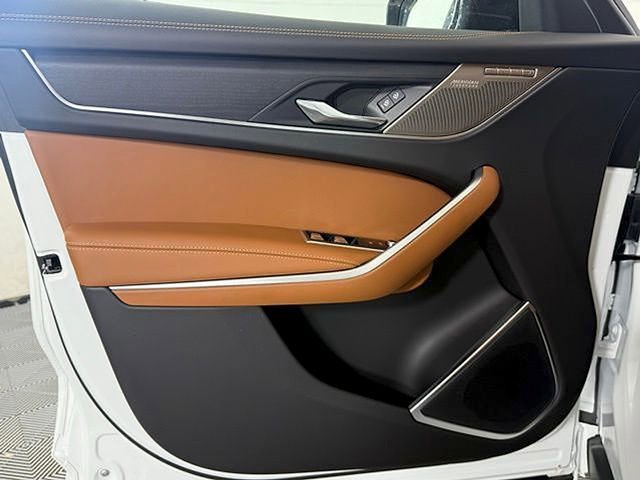 New 2026 Jaguar F-PACE R-Dynamic S image 25