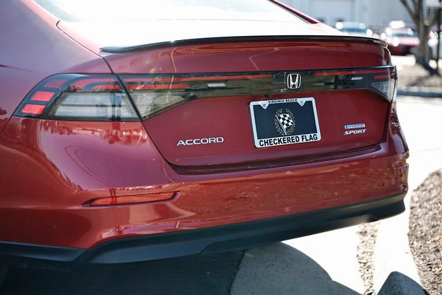 Used 2024 Honda Accord Sport image 5