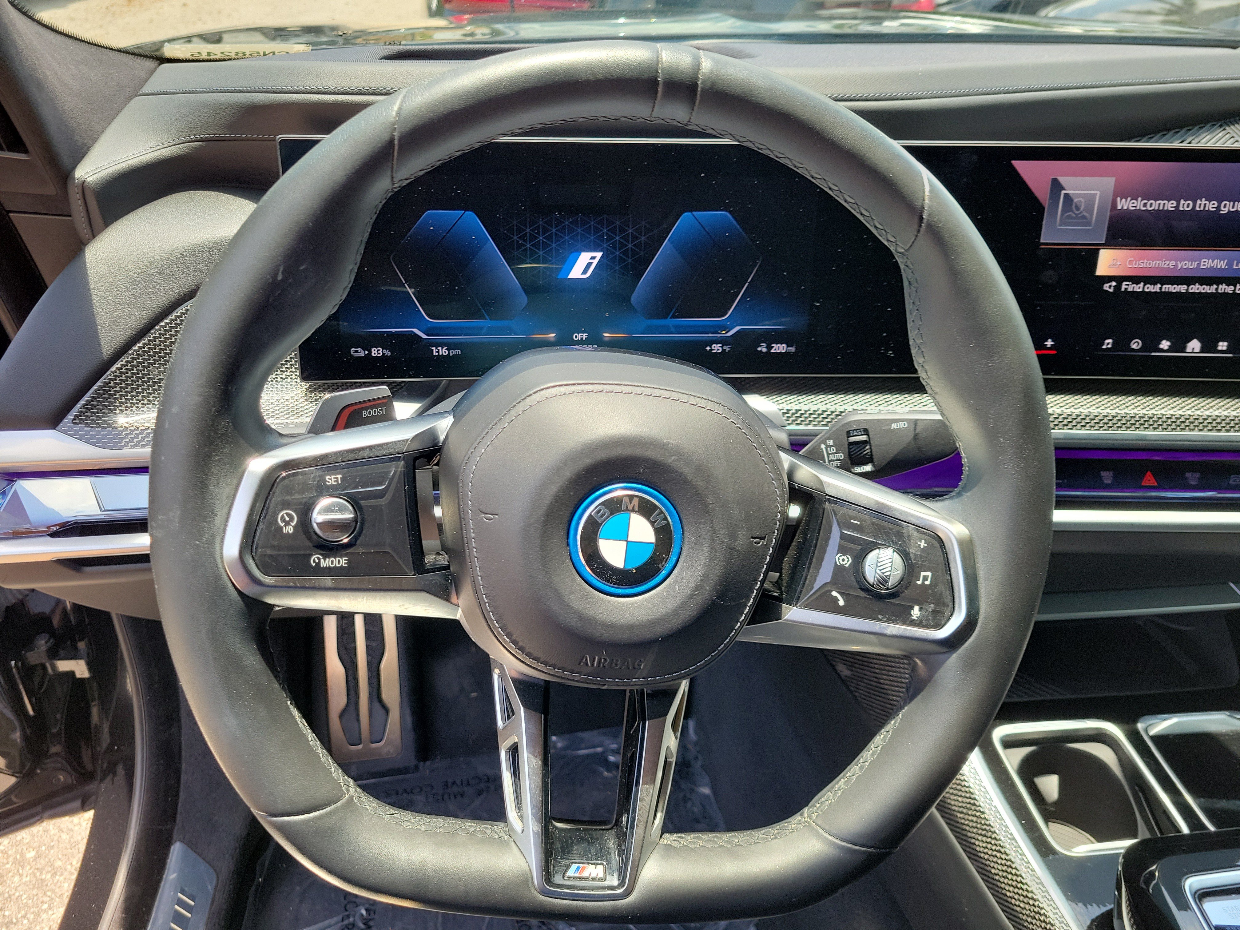 Used 2023 BMW i7 xDrive60 AWD/4WD image 16