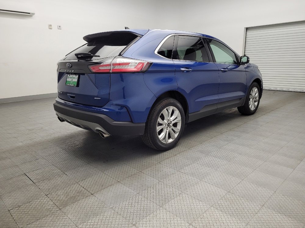 Used 2023 Ford Edge Titanium image 9