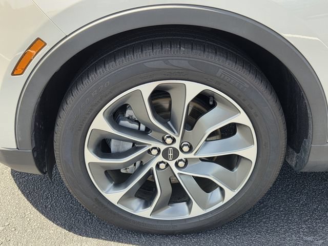 Used 2023 Lincoln Nautilus Reserve w/ Cargo Utility Package FWD image 8