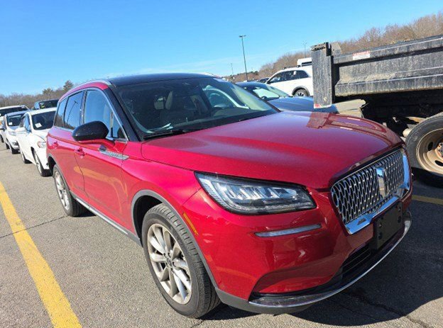 Used 2022 Lincoln Corsair AWD w/ Premium Package image 2