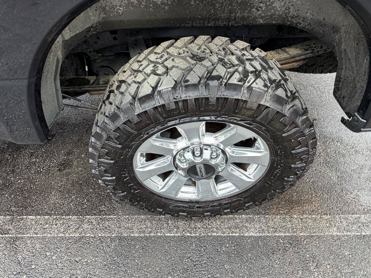 Used 2019 Ford F250 Platinum w/ Platinum Ultimate Package AWD/4WD image 16