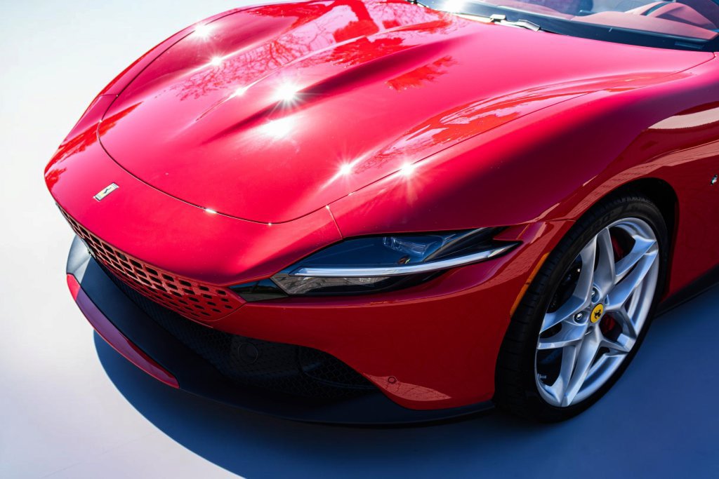 Certified 2025 Ferrari Roma Spider RWD image 30