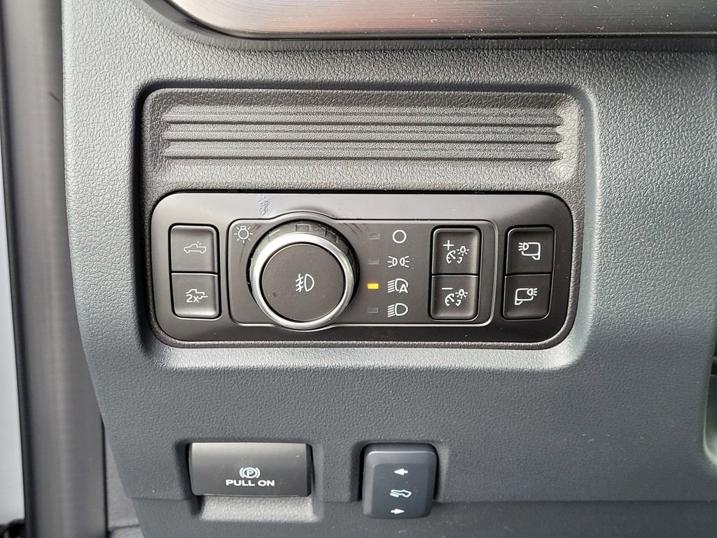 New 2026 Ford F350 Lariat w/ FX4 Off-Road Package image 35