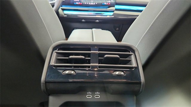 Used 2025 BMW i5 eDrive40i w/ M Sport Package image 51