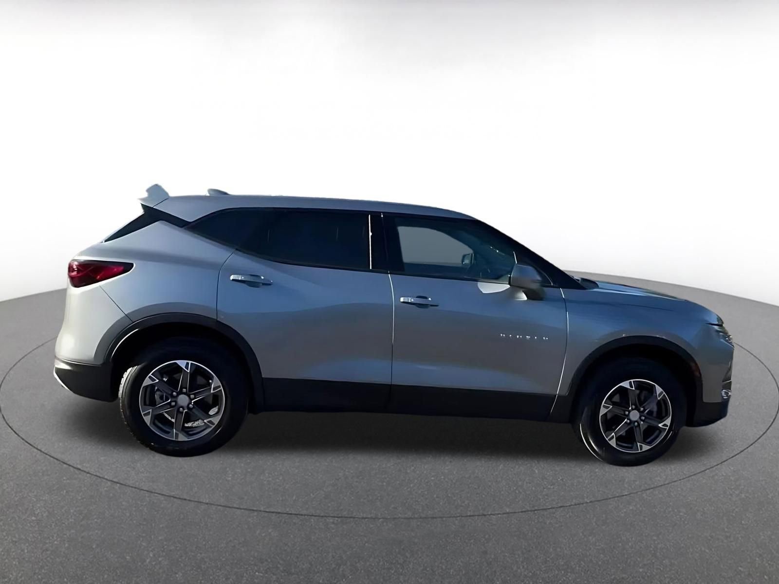 Used 2025 Chevrolet Blazer LT image 15