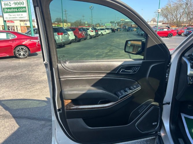 Used 2019 Chevrolet Tahoe LT image 15