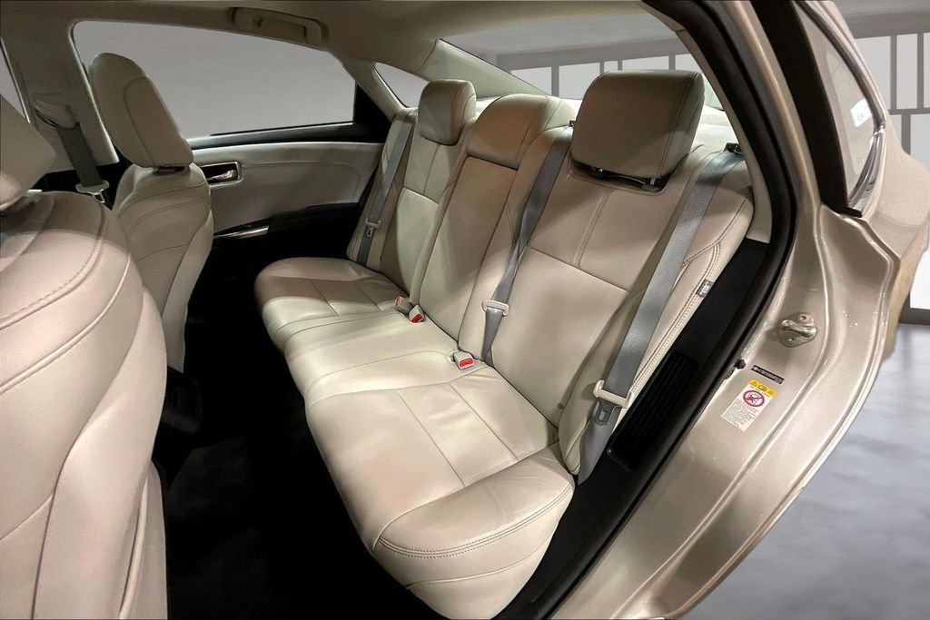 Used 2016 Toyota Avalon XLE Plus FWD image 21