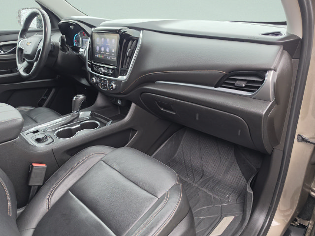 Used 2020 Chevrolet Traverse LT w/ LPO, Floor Liner Package FWD image 19
