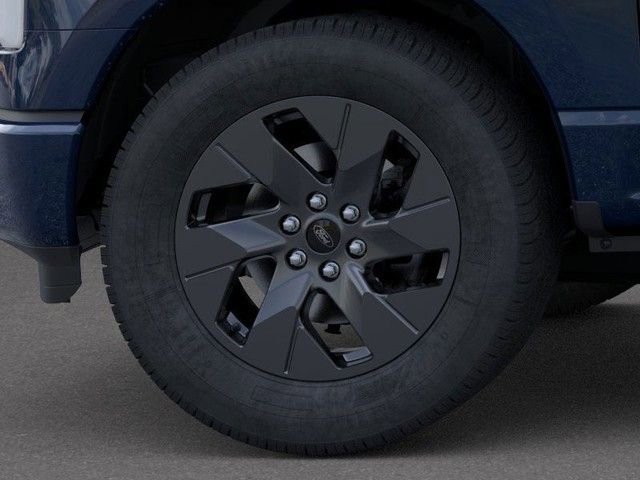 New 2025 Ford F150 Lightning Flash AWD/4WD image 19