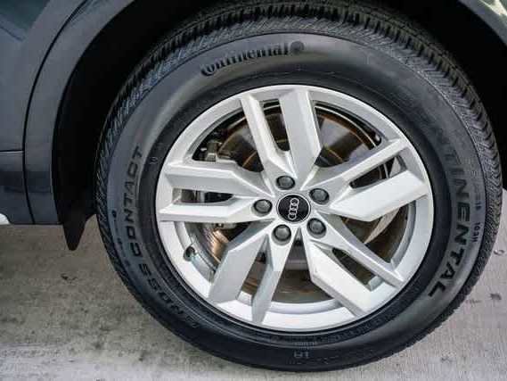 Used 2023 Audi Q5 2.0T Premium w/ Convenience Package image 10