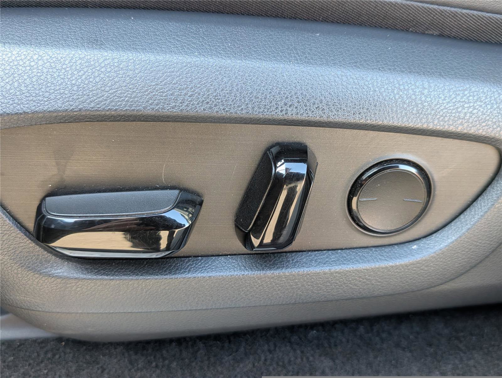 Used 2024 Lexus GX 550 w/ Accessory Package (Z1) image 23