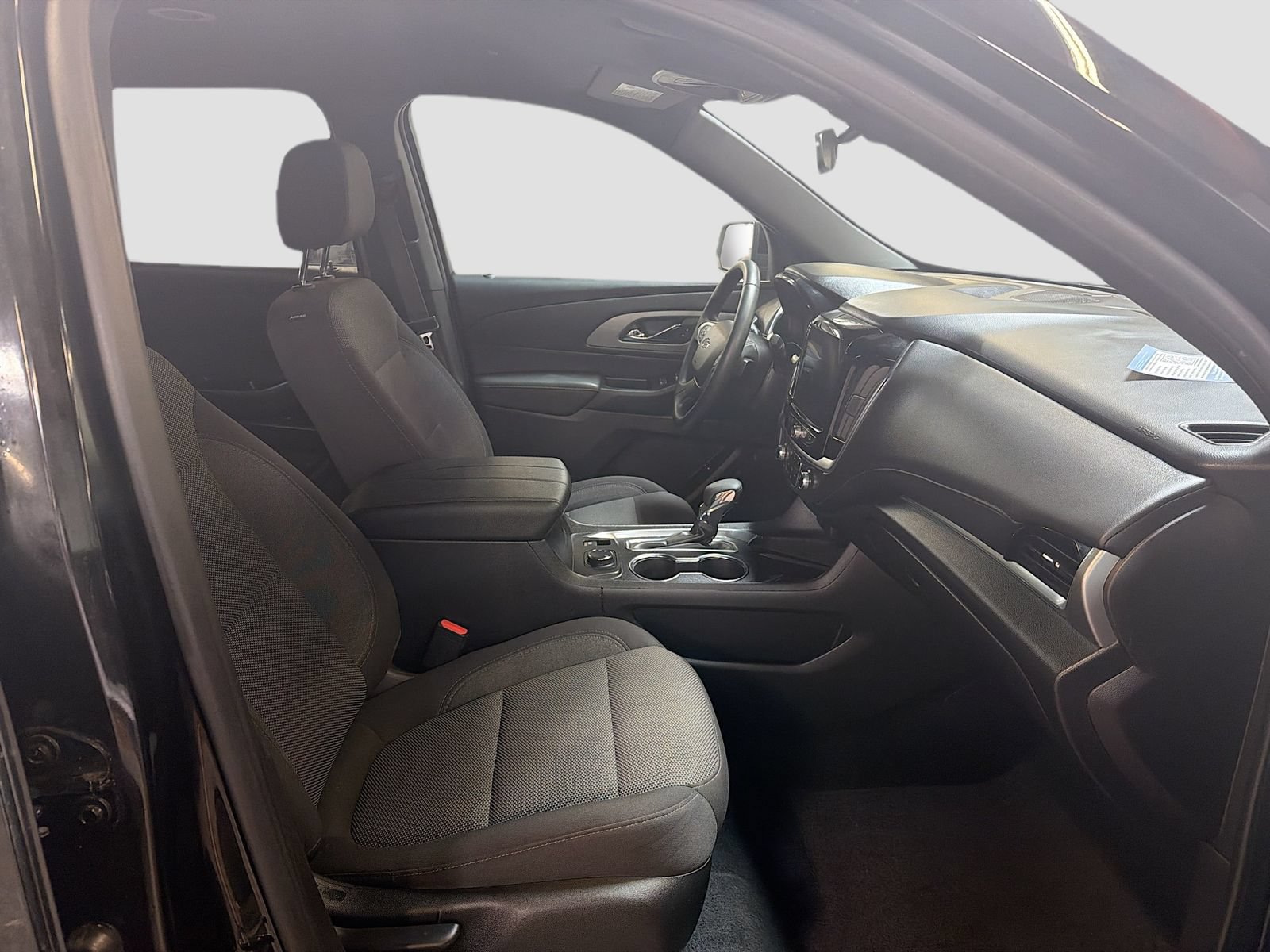 Used 2024 Chevrolet Traverse LT AWD/4WD image 29