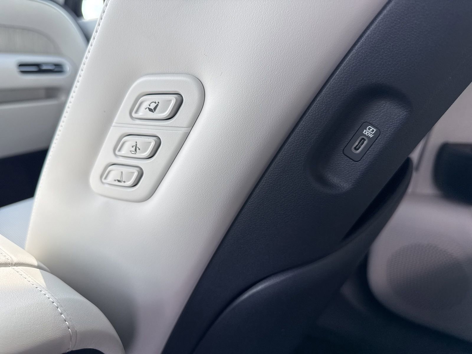 Used 2026 Hyundai Palisade Calligraphy image 21