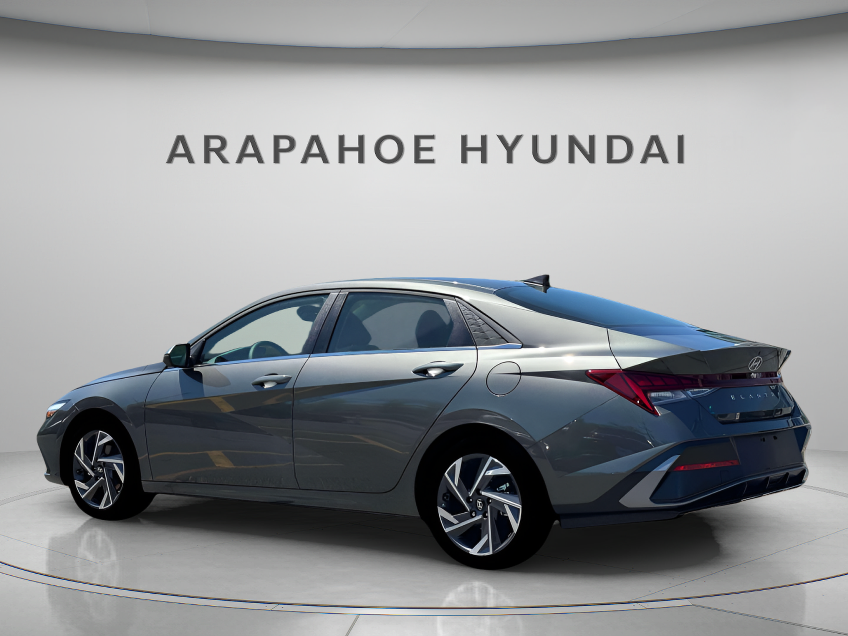 New 2026 Hyundai Elantra Limited FWD image 3