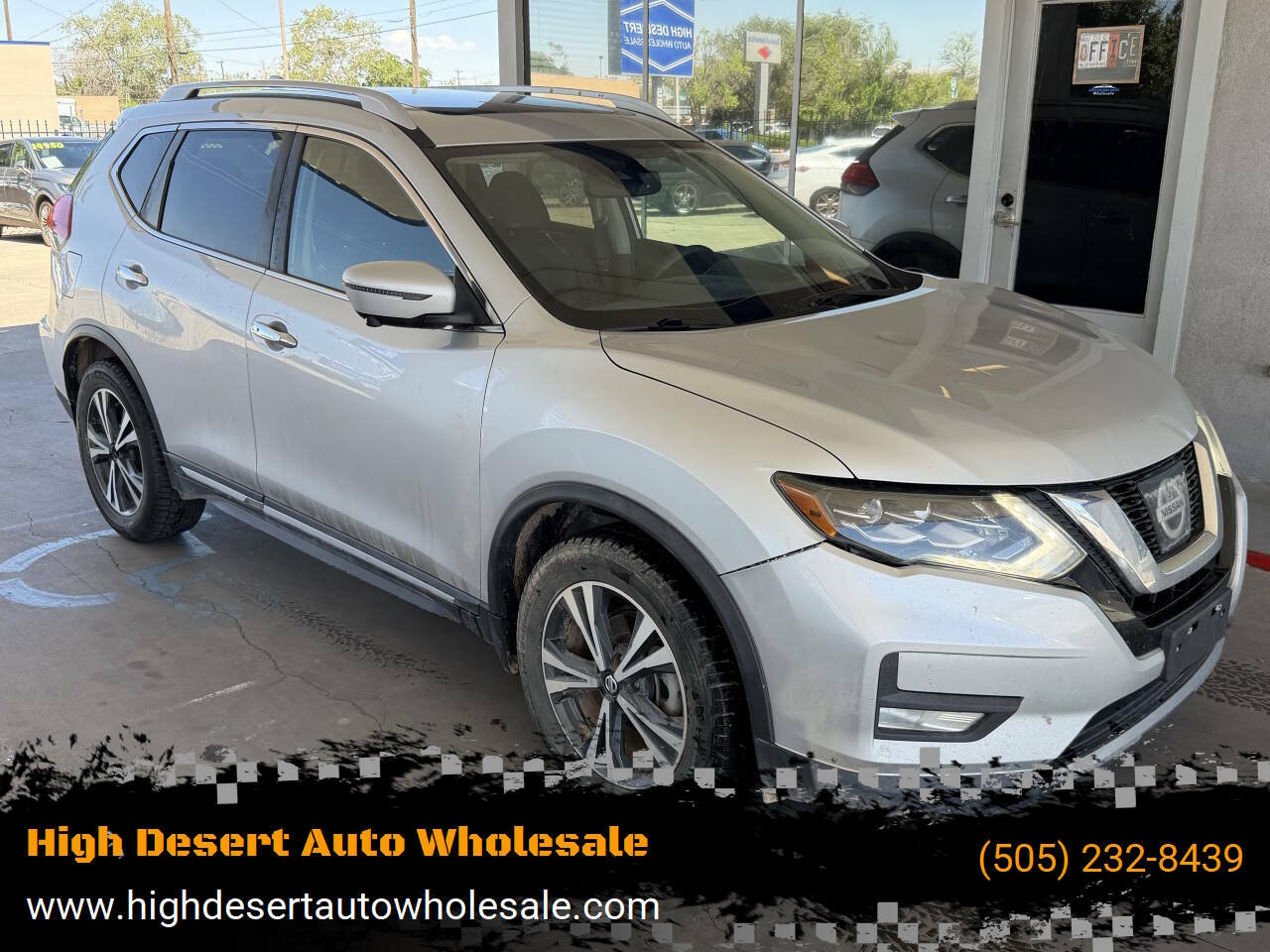 Used 2017 Nissan Rogue SL w/ SL Premium Package