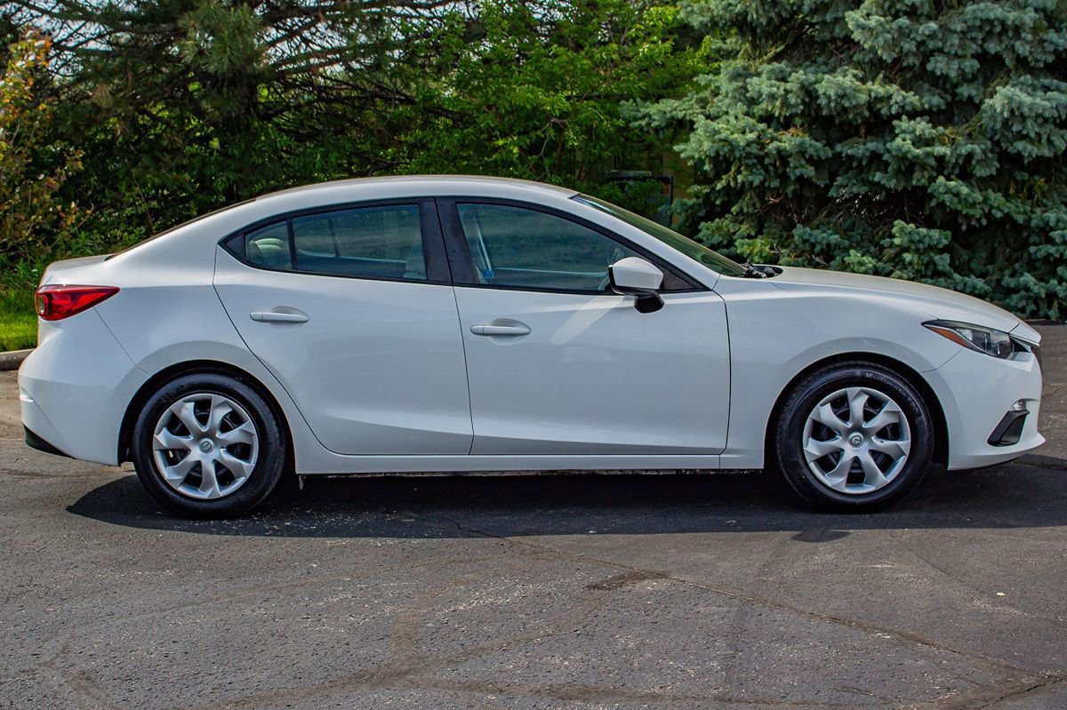 Used 2016 MAZDA MAZDA3 i Sport FWD image 11