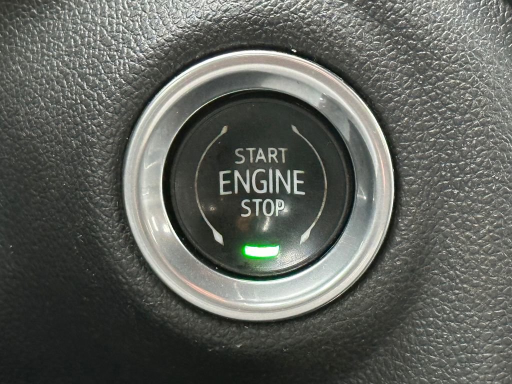 Used 2020 Chevrolet Silverado 1500 RST image 32