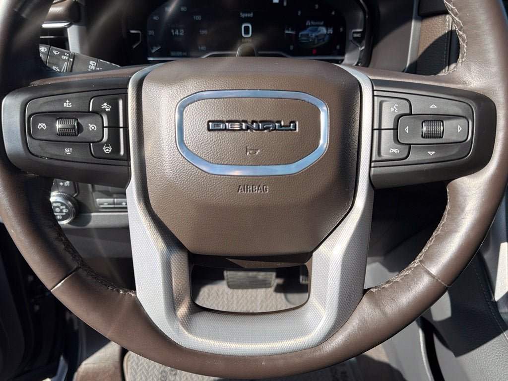 Used 2024 GMC Yukon Denali w/ Advanced Technology Package AWD/4WD image 20