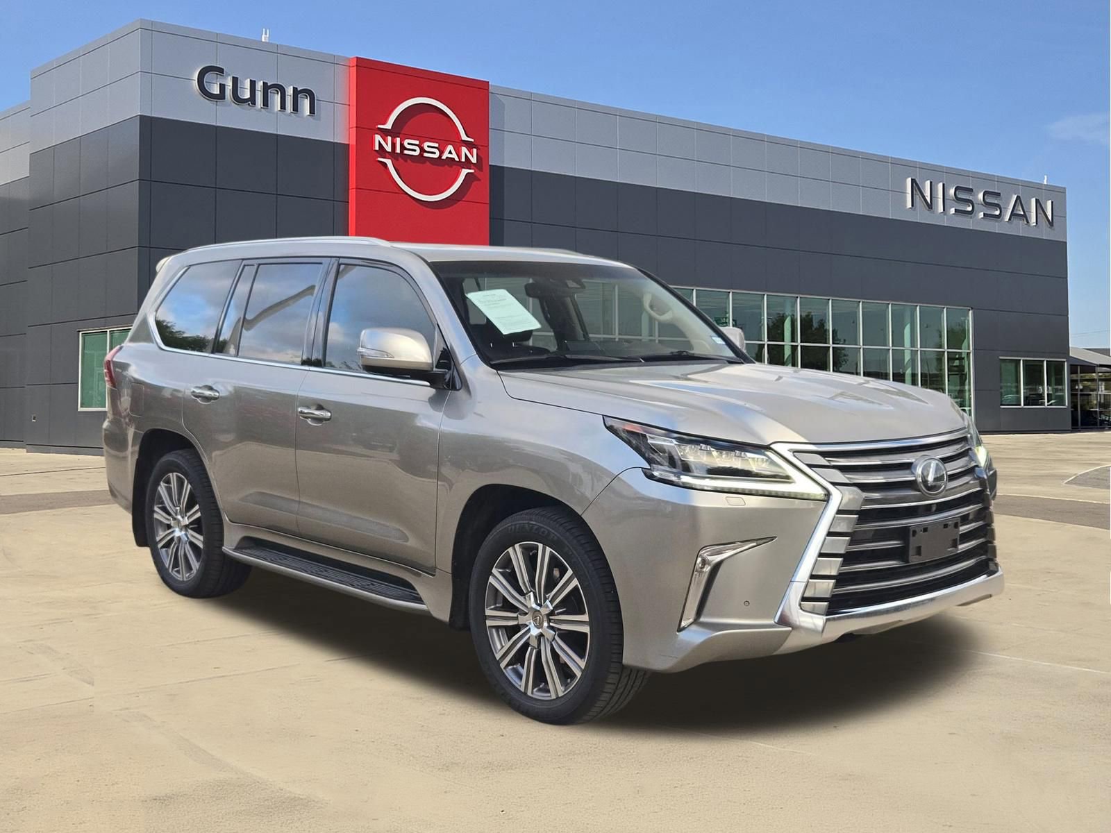 Used 2016 Lexus LX 570 4WD w/ Luxury Package