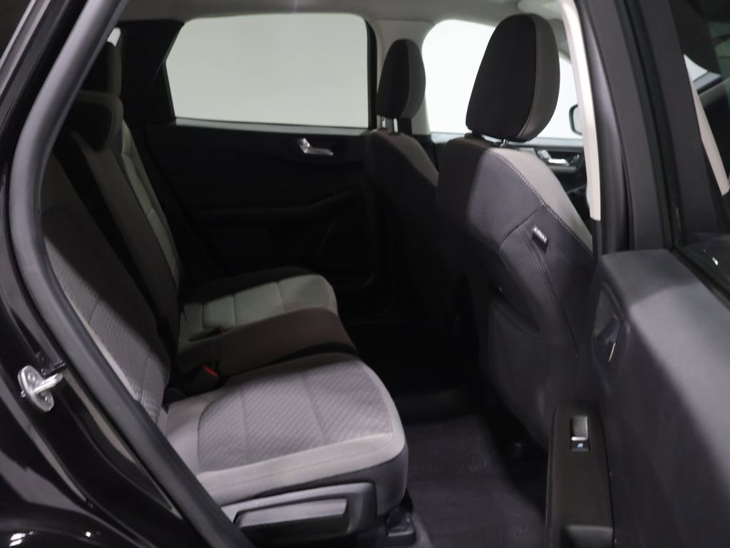 Used 2021 Ford Escape SE image 20