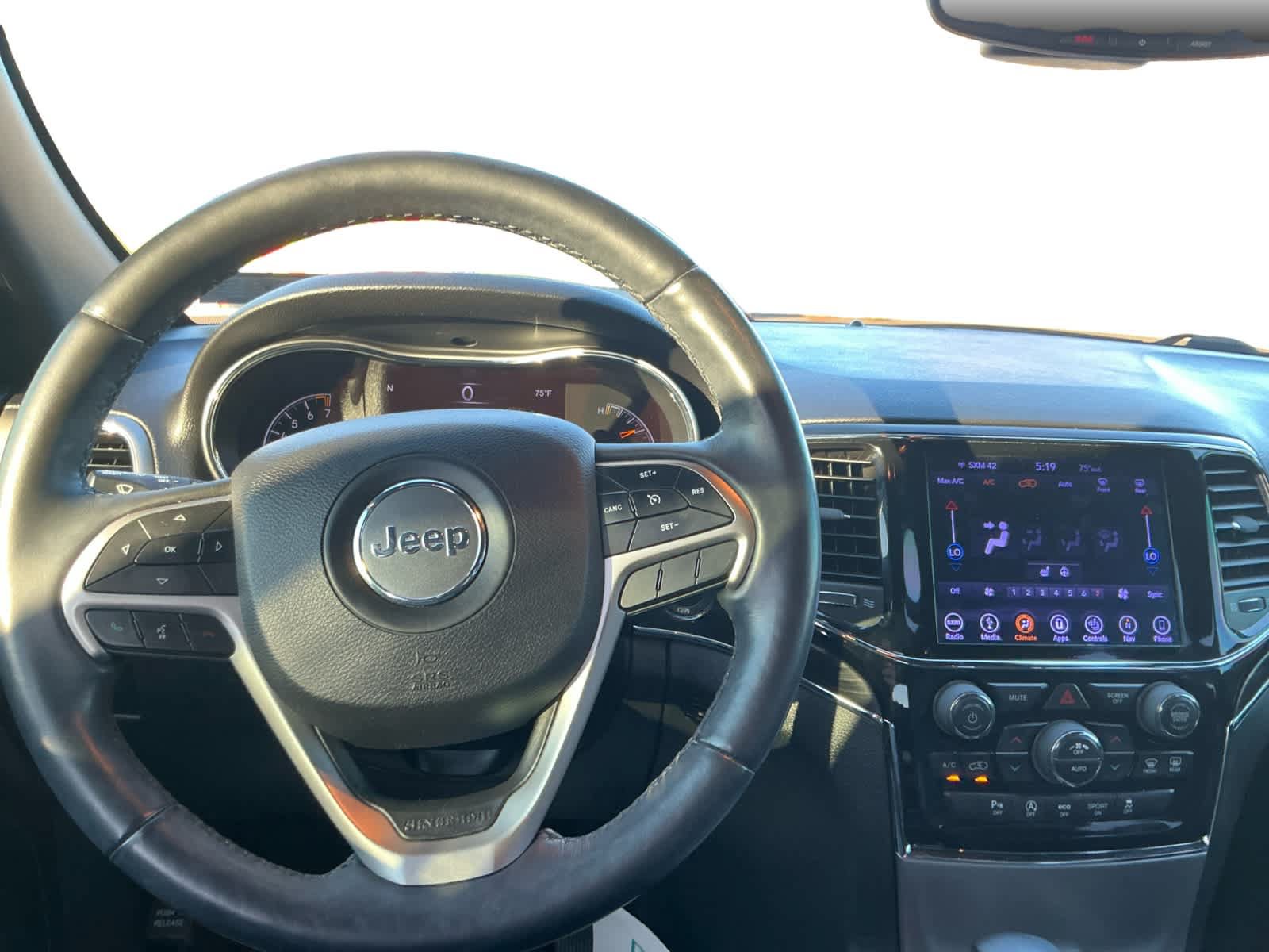 Used 2019 Jeep Grand Cherokee Limited AWD/4WD image 10
