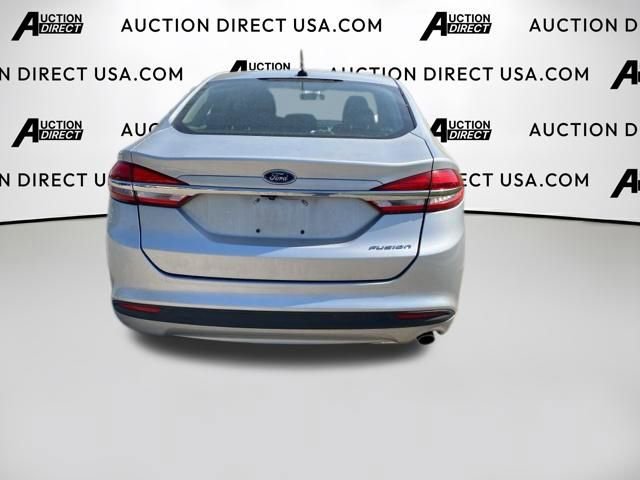 Used 2017 Ford Fusion SE image 8