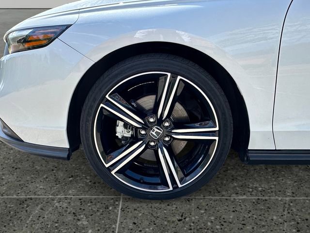 Used 2023 Honda Accord Sport image 14