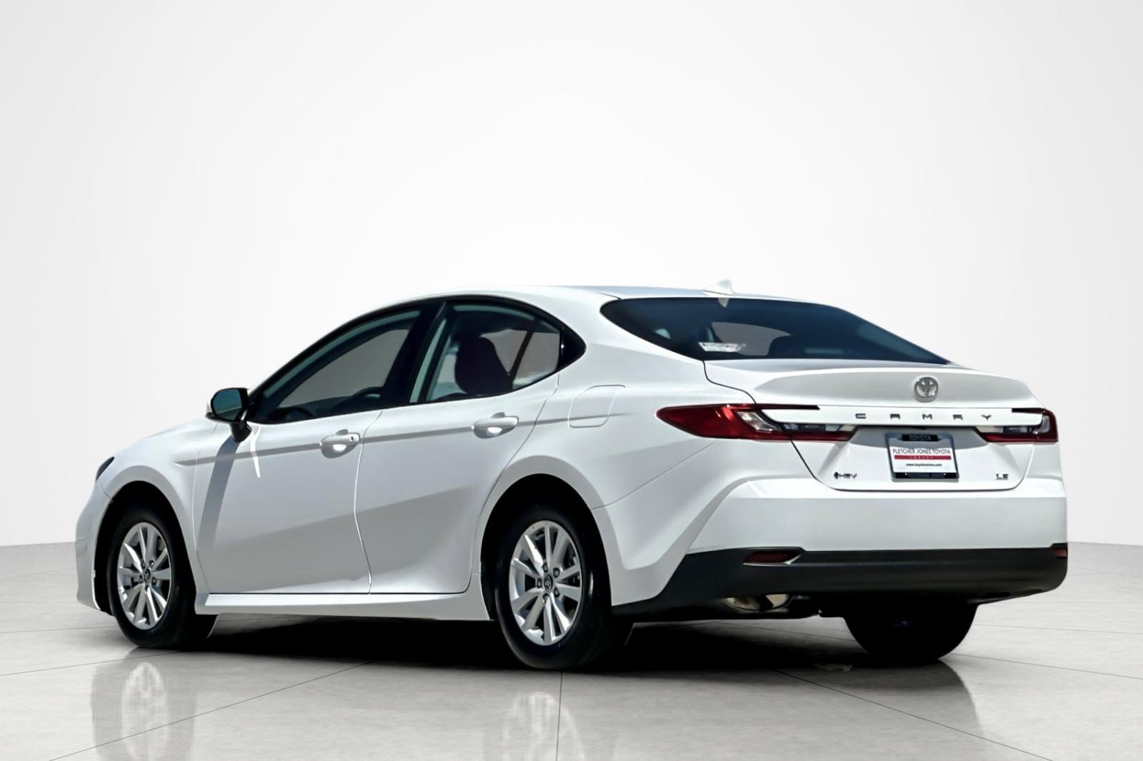 Used 2026 Toyota Camry LE FWD image 3