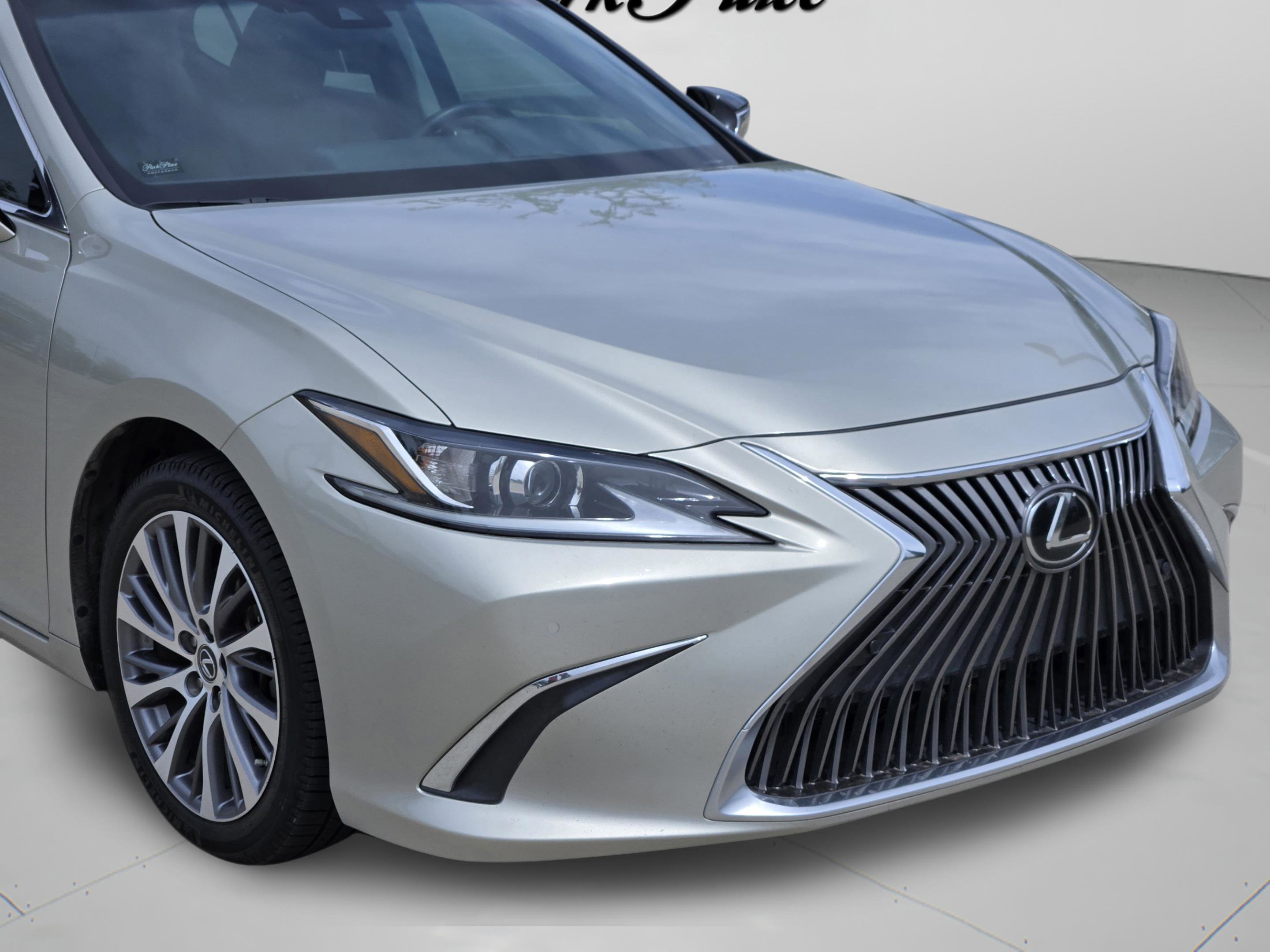 Used 2020 Lexus ES 350 w/ Premium Package image 37