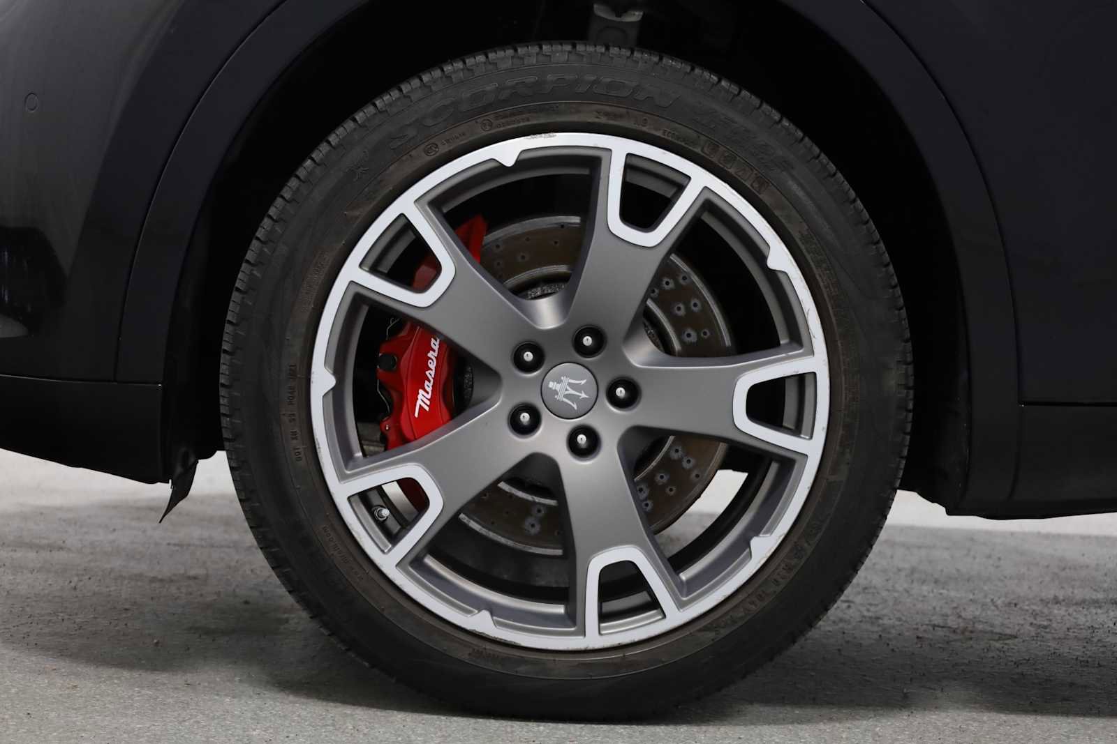 Used 2017 Maserati Levante S image 48