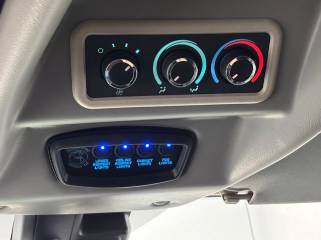 Used 2021 Chevrolet Express 2500 LS w/ Enhanced Convenience Package RWD image 29